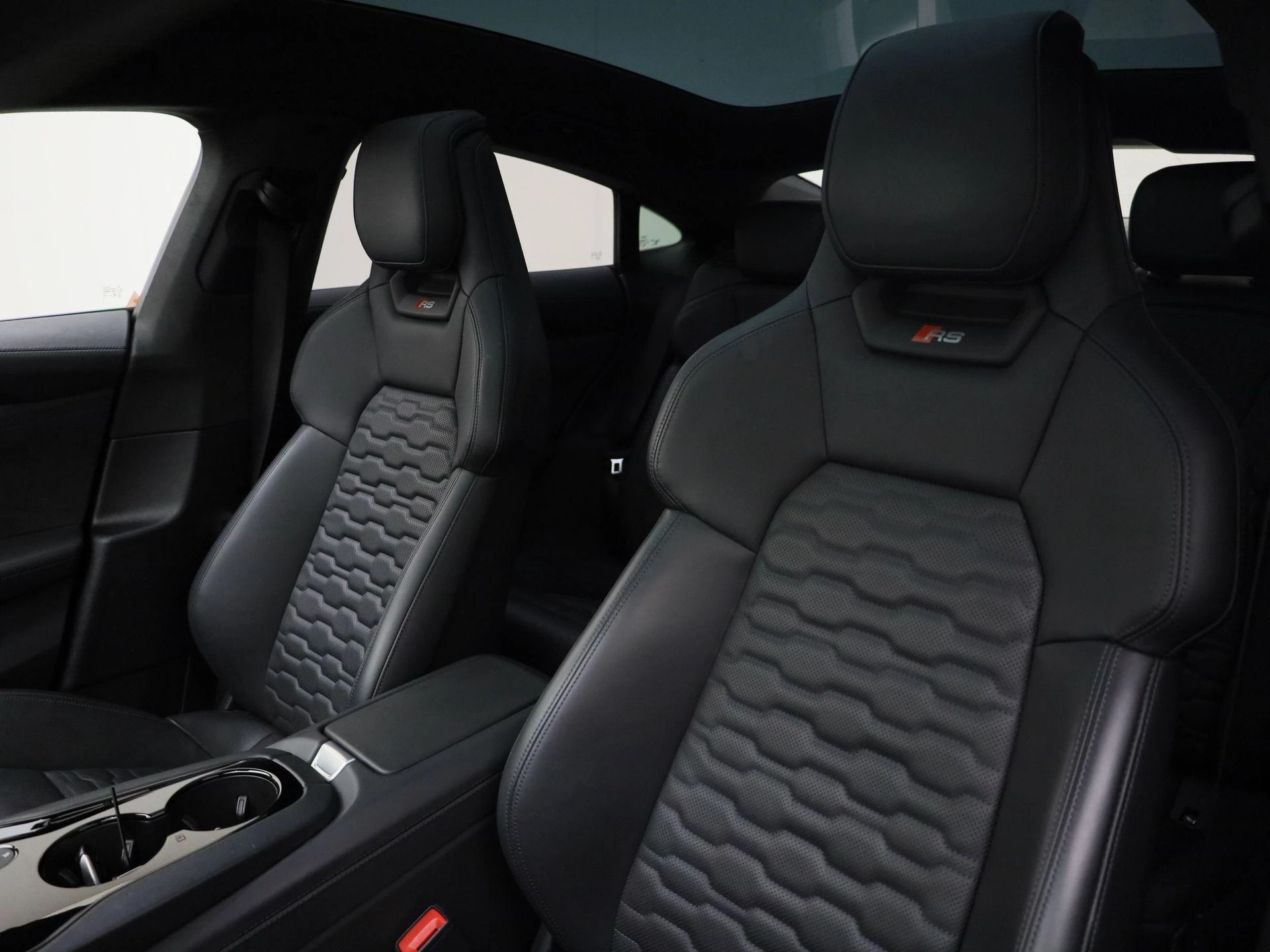 Hoofdafbeelding Audi e-tron GT