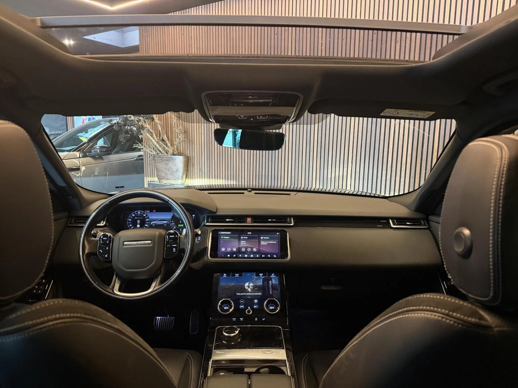 Hoofdafbeelding Land Rover Range Rover Velar