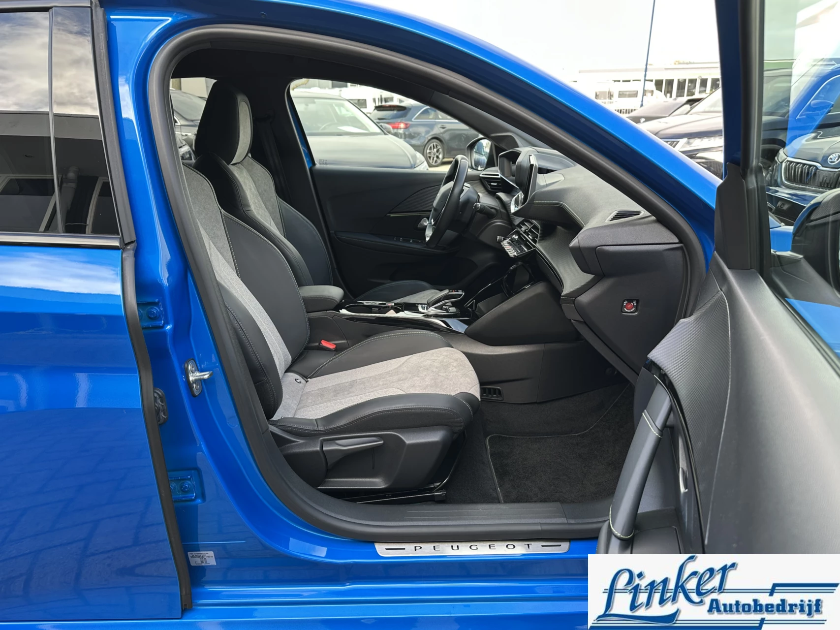 Hoofdafbeelding Peugeot e-208
