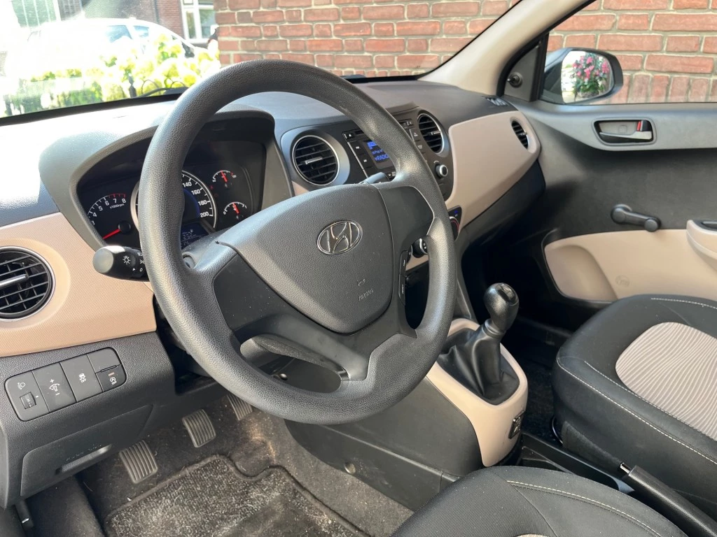 Hoofdafbeelding Hyundai i10