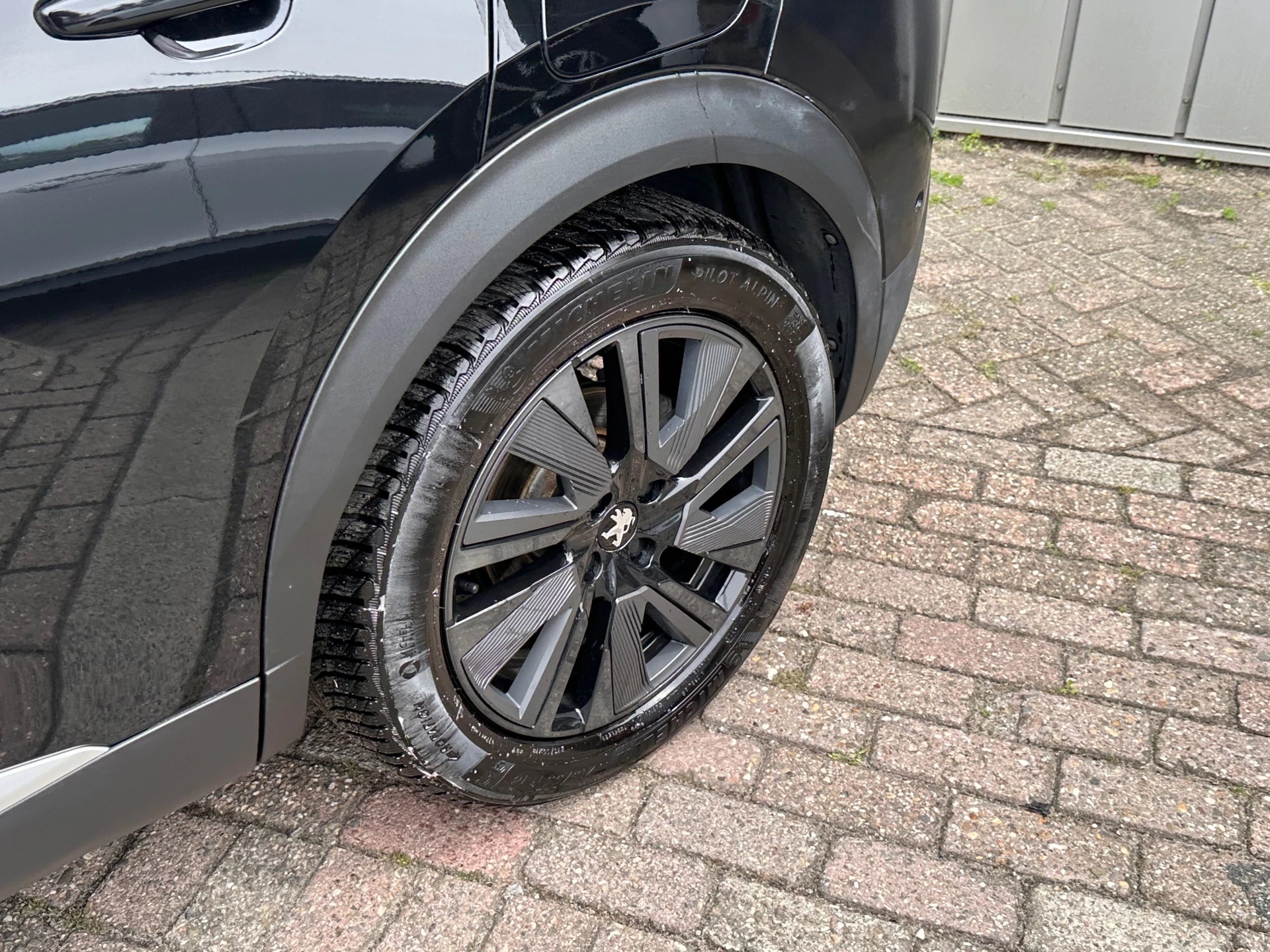 Hoofdafbeelding Peugeot e-2008