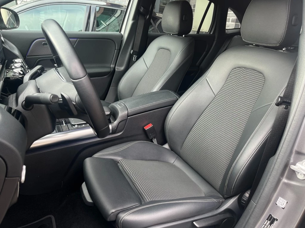 Hoofdafbeelding Mercedes-Benz EQA