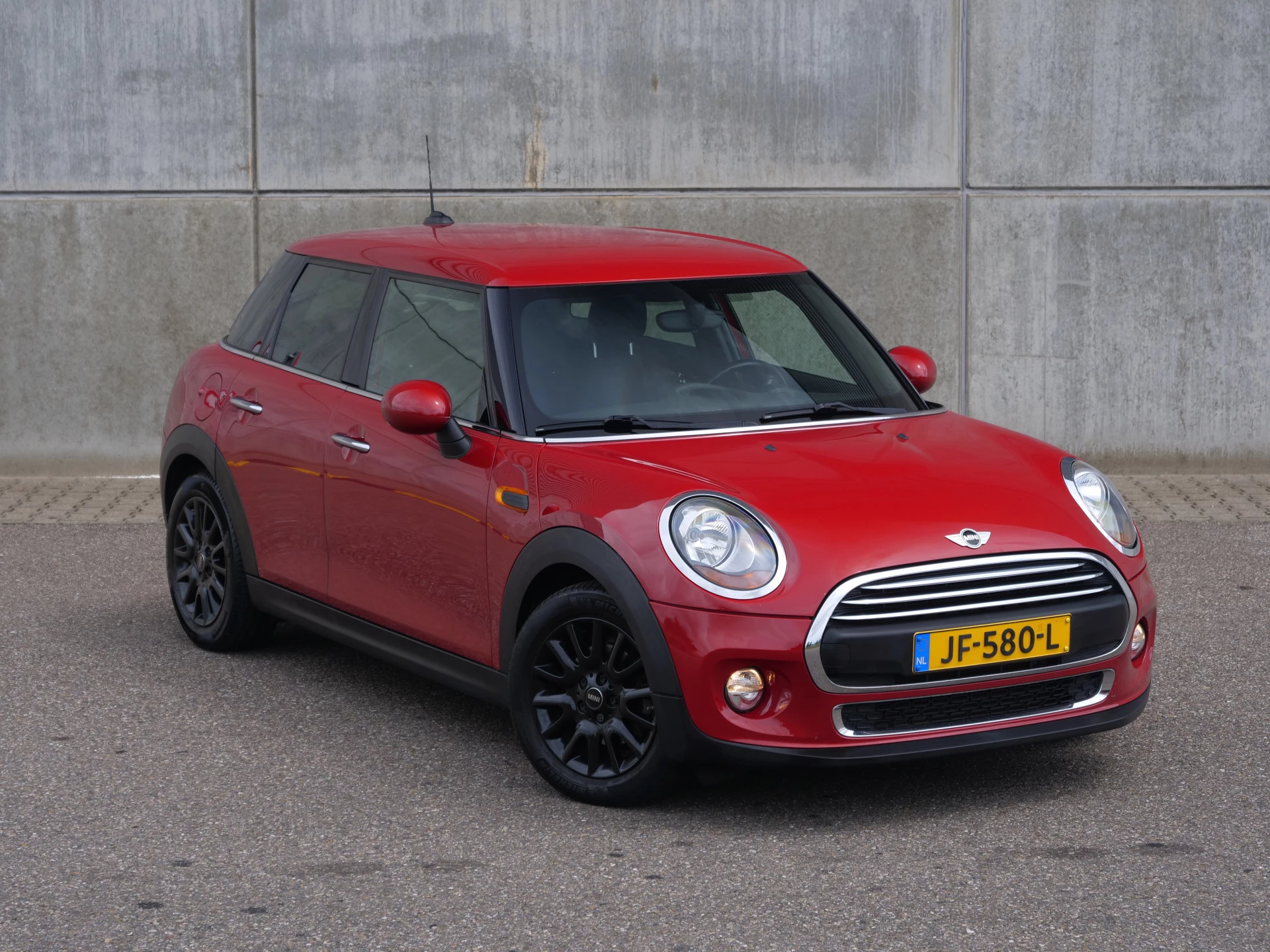 Hoofdafbeelding MINI 5-deurs
