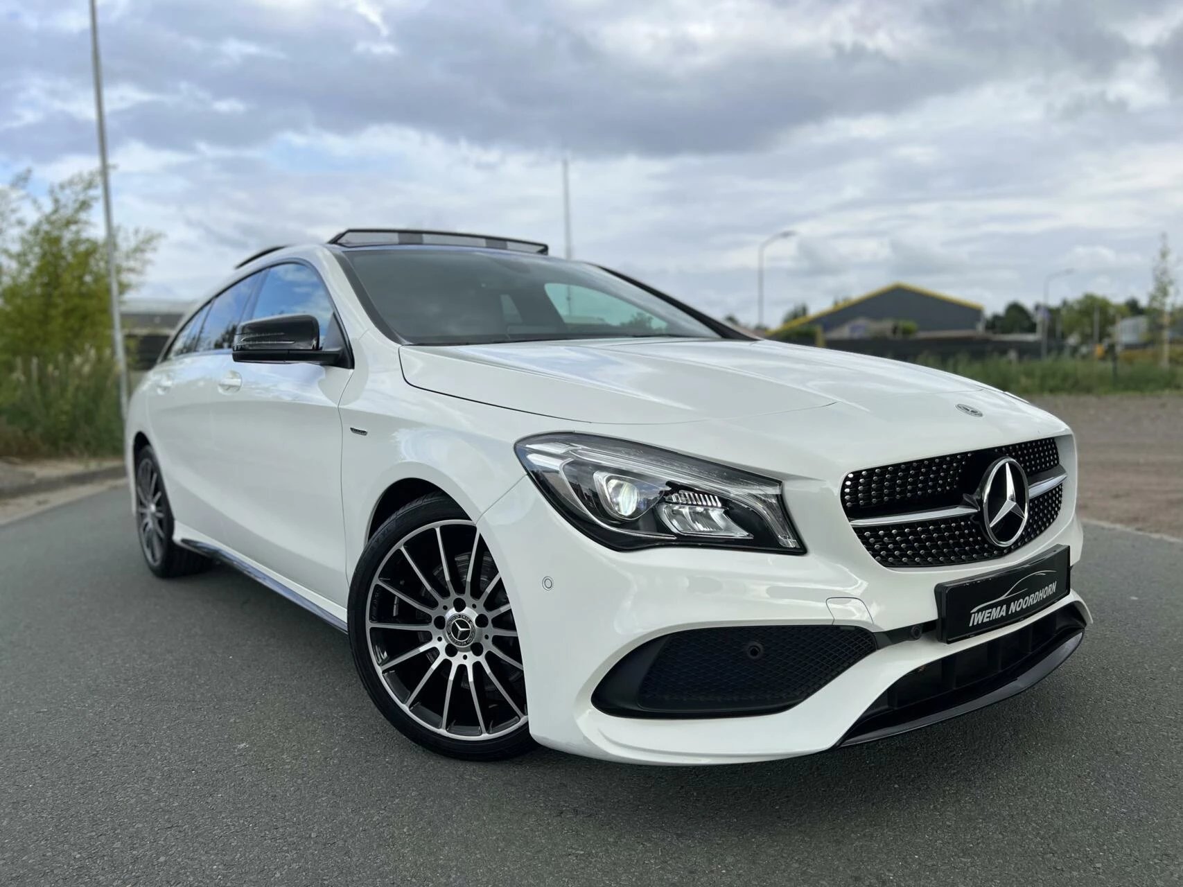 Hoofdafbeelding Mercedes-Benz CLA