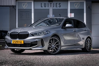 BMW 1-serie 118i M-sport I Pano-dak I Harman/Kardon I 2-Jaar garantie I NL-auto I 1e-eig. I Dealer-onderhouden I NAP