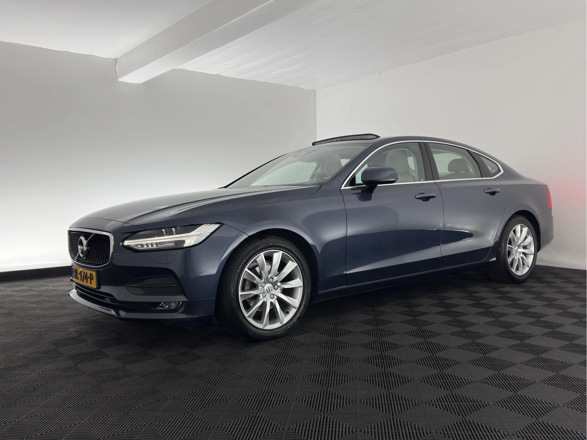 Hoofdafbeelding Volvo S90