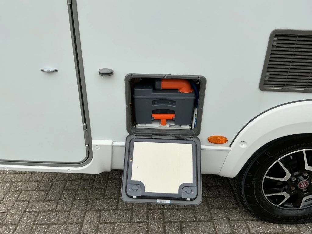 Hoofdafbeelding Bürstner Ixeo Bt6801