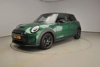 MINI 3-Deurs Electric | LED | Navigatie | Active cruise | Stoelverwarming | Sportstoelen | DAB | Harman-kardon sound | Alu 16 inch