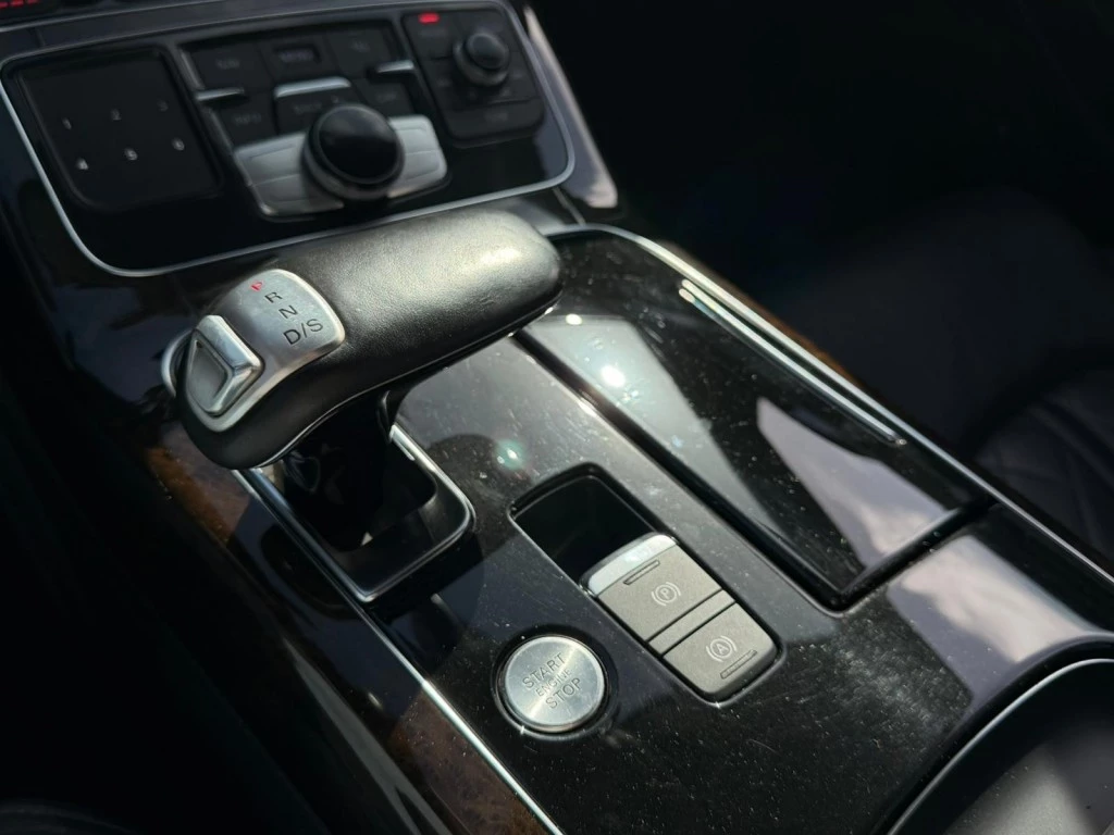 Hoofdafbeelding Audi A8