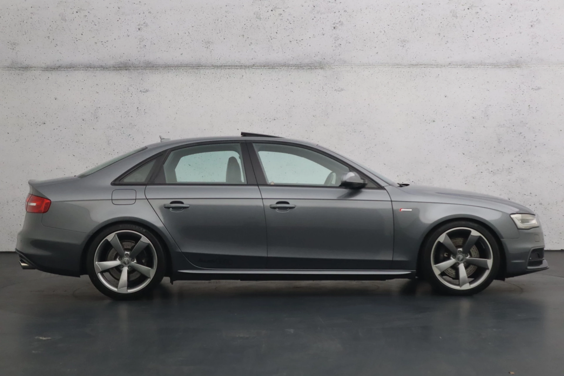 Hoofdafbeelding Audi S4