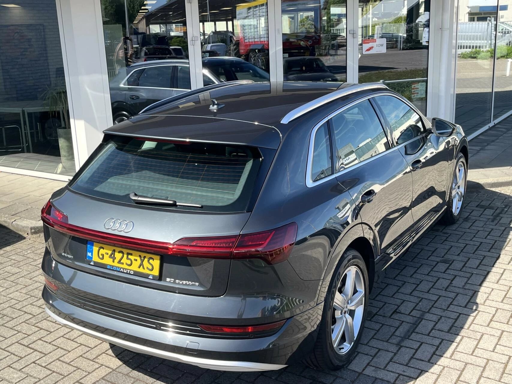 Hoofdafbeelding Audi e-tron