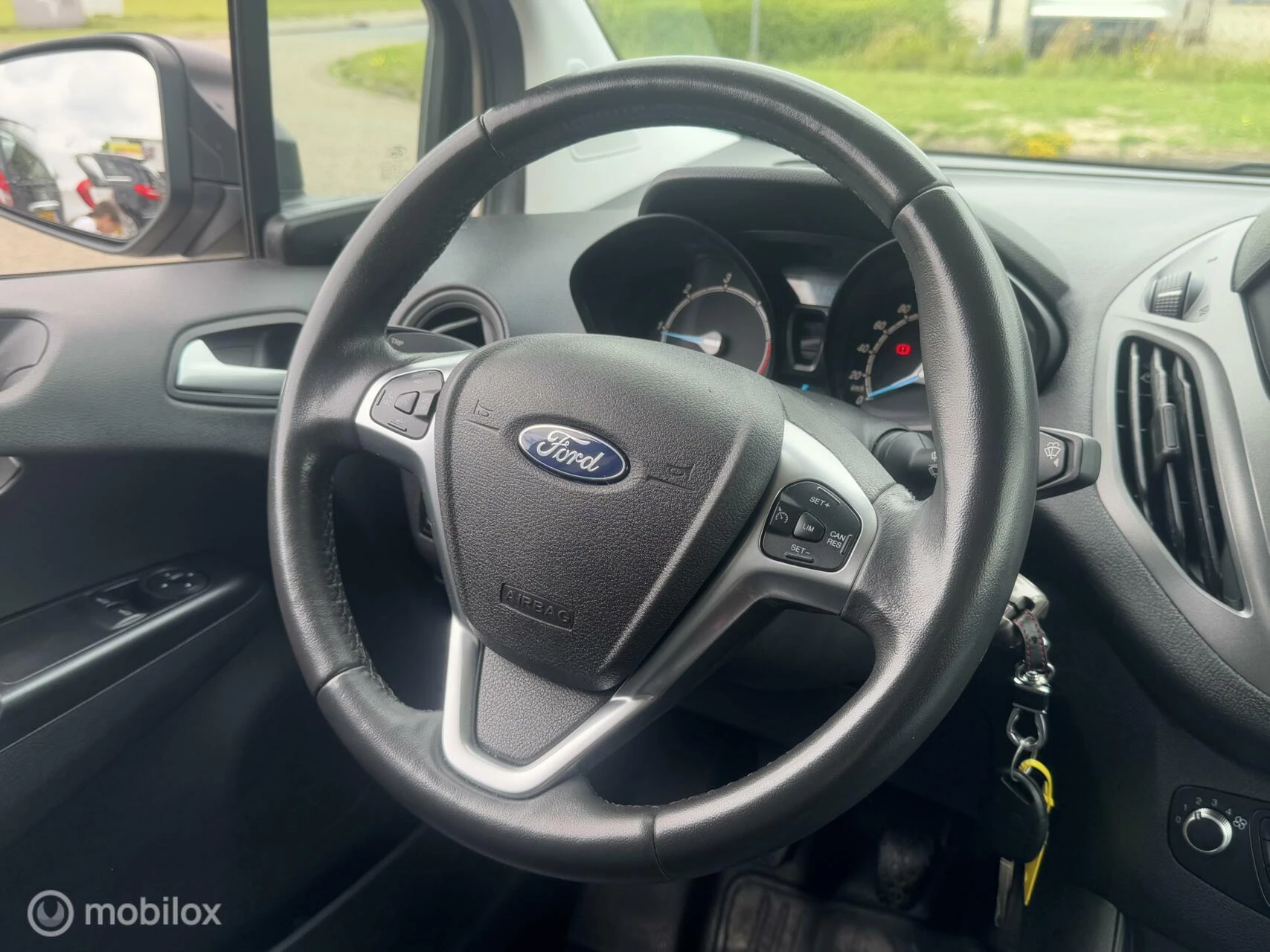 Hoofdafbeelding Ford Transit Courier