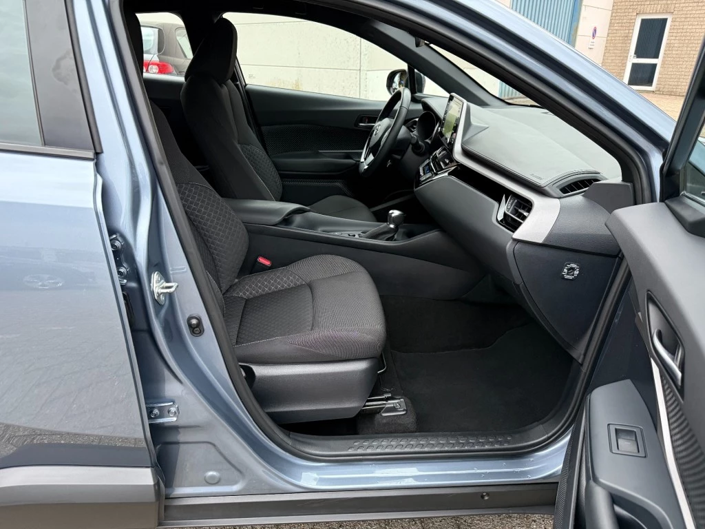 Hoofdafbeelding Toyota C-HR