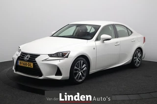 Hoofdafbeelding Lexus IS Lexus IS 300h Hybrid Edition 30 | Lederen bekleding | Climate Control | Navigatie | Stoelverwarming