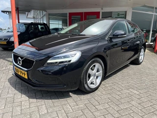 Hoofdafbeelding Volvo V40 Volvo V40 2.0 T2 122PK LED koplampen/Navi/Parkeersensoren voor+achter Onderhoudshistorie