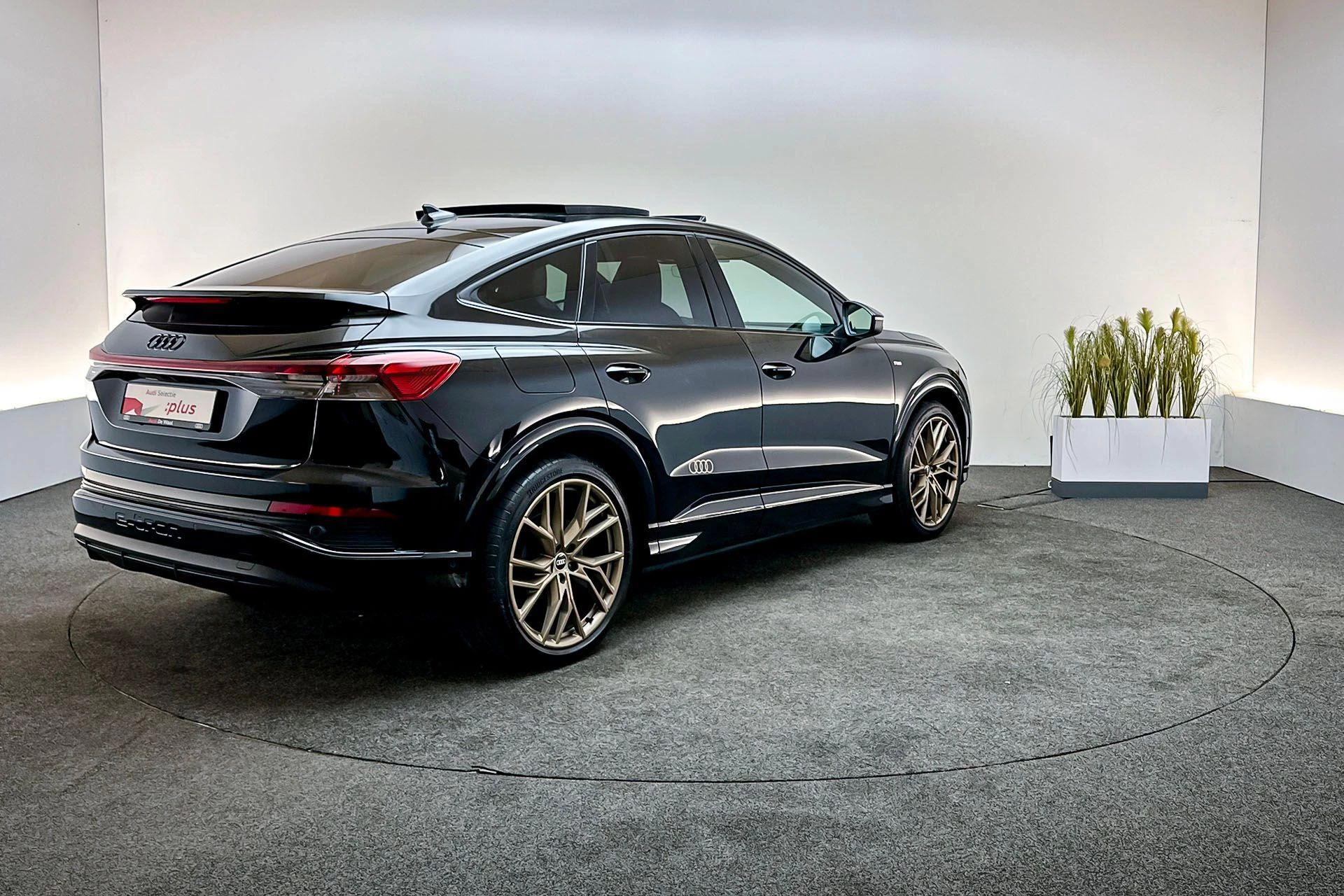 Hoofdafbeelding Audi Q4 Sportback e-tron