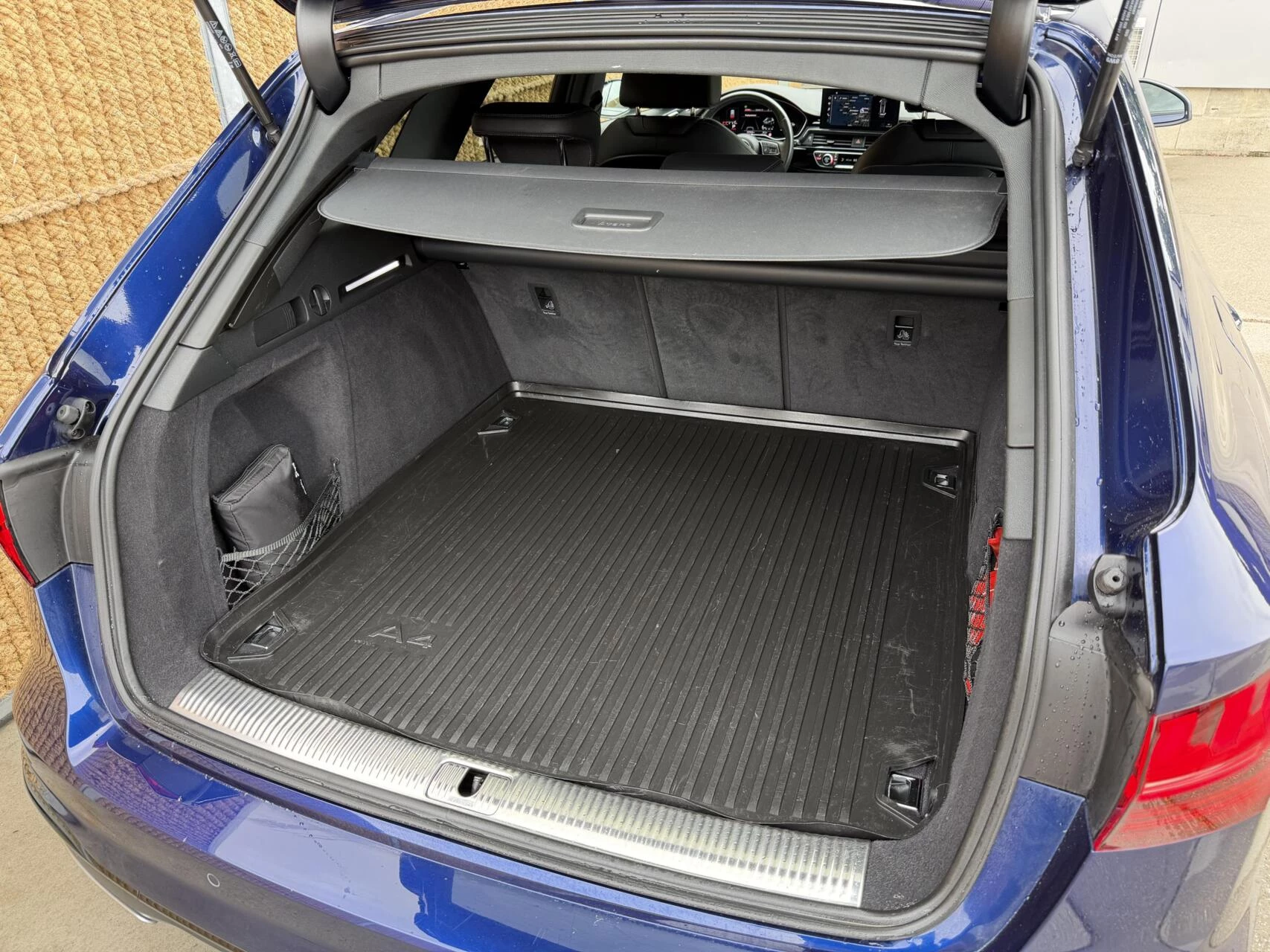 Hoofdafbeelding Audi A4
