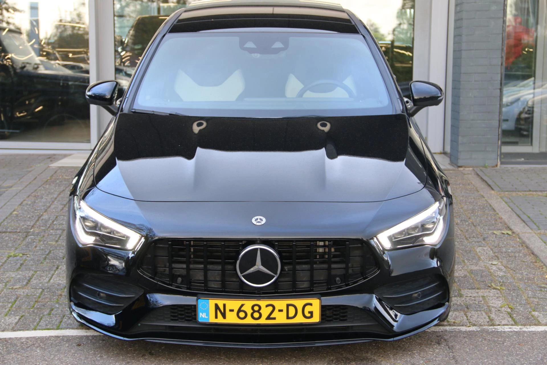 Hoofdafbeelding Mercedes-Benz CLA