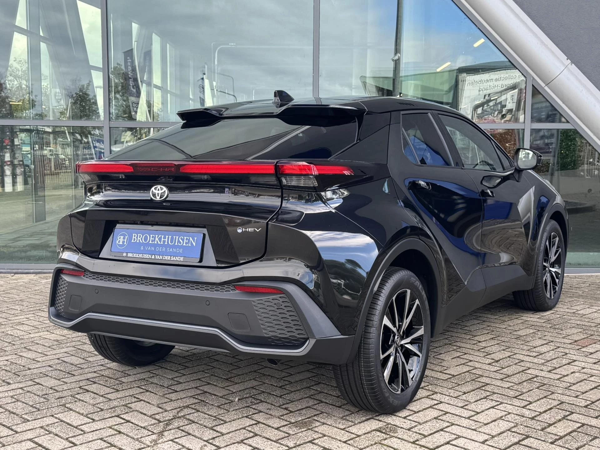 Hoofdafbeelding Toyota C-HR