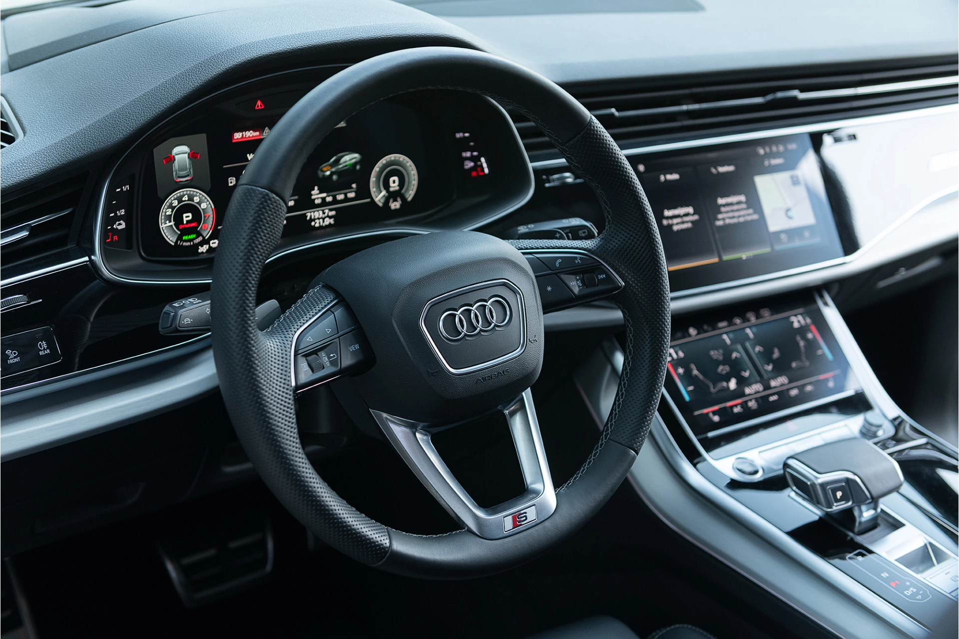 Hoofdafbeelding Audi Q8