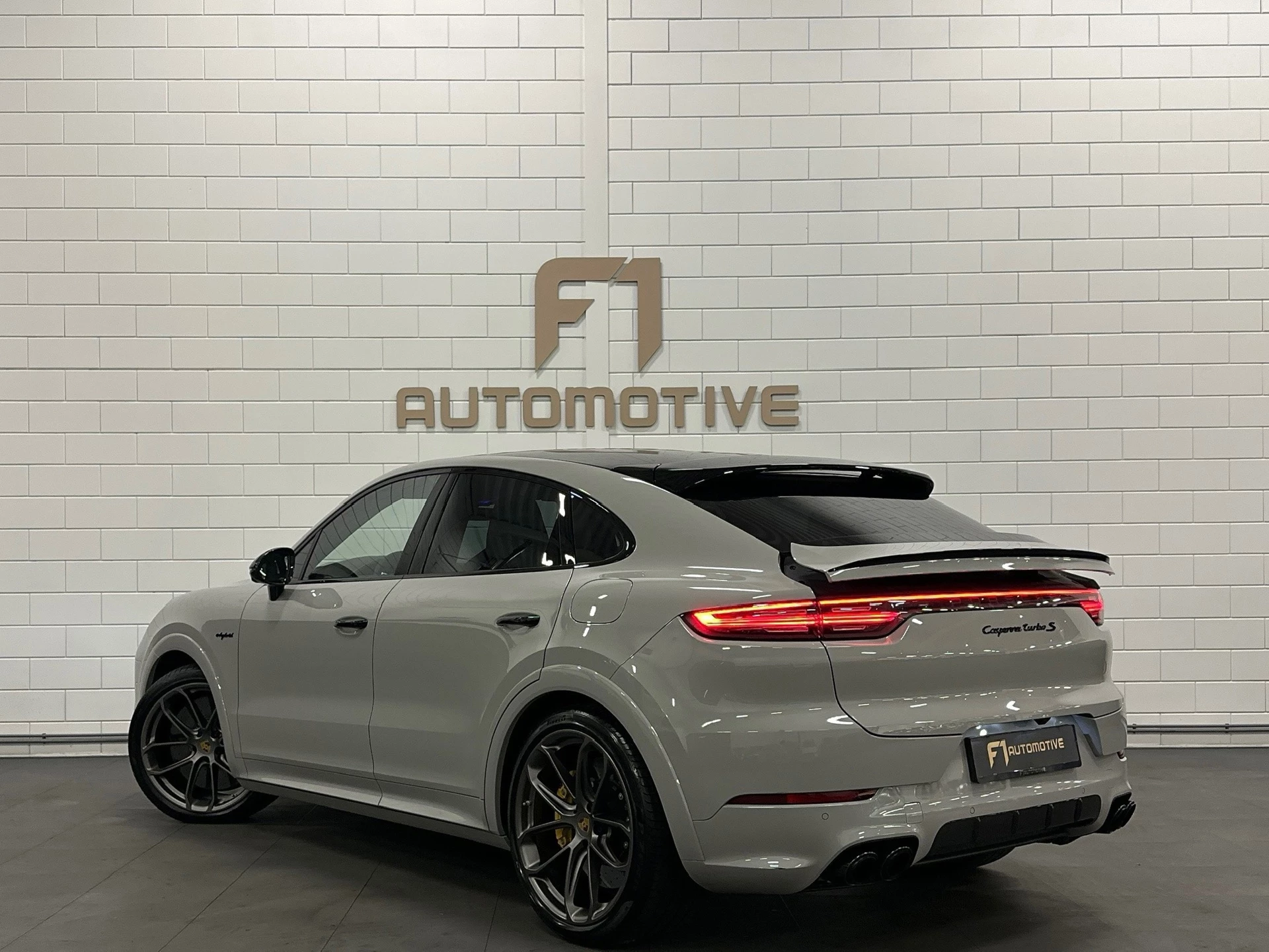 Hoofdafbeelding Porsche Cayenne