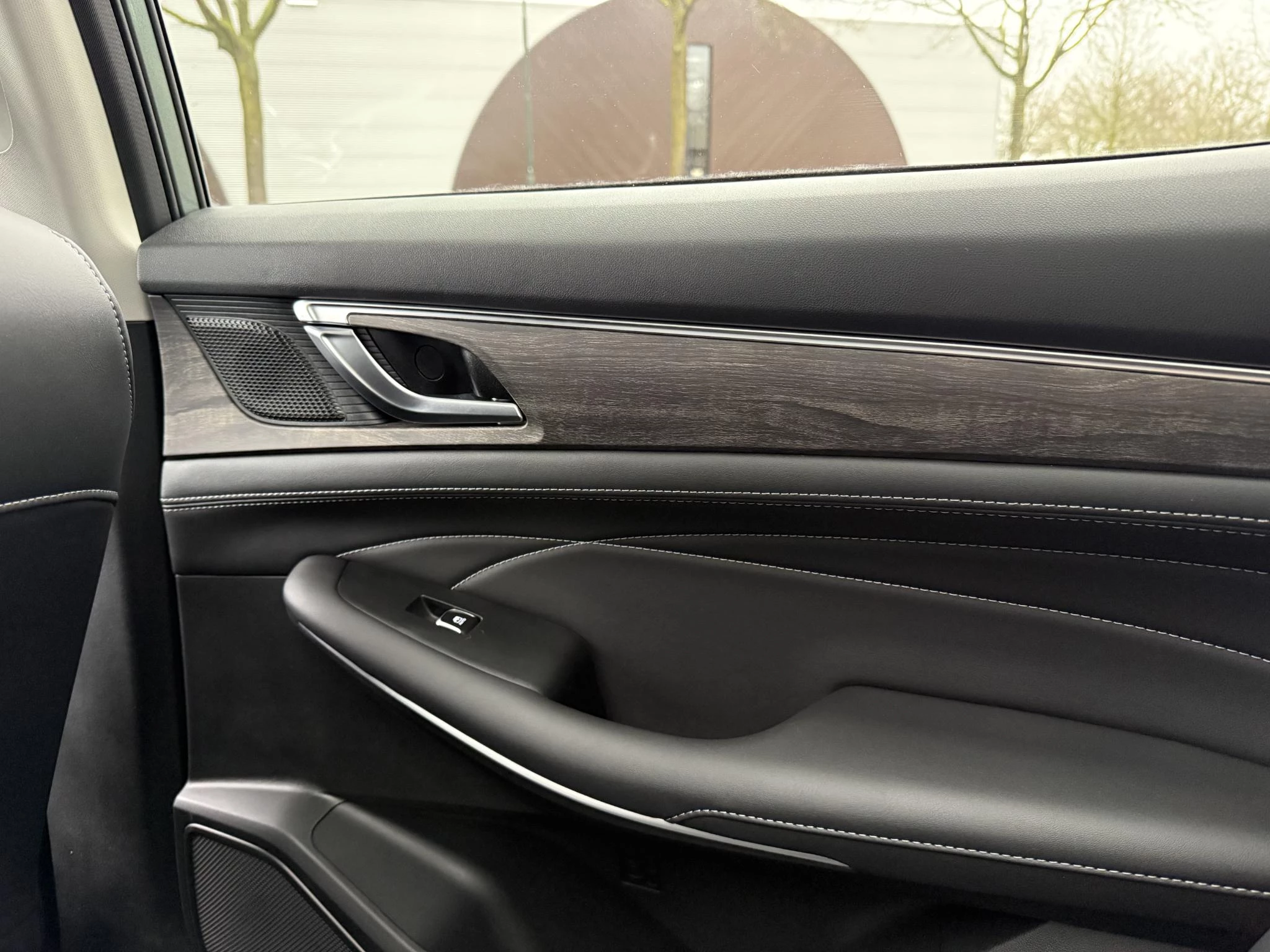 Hoofdafbeelding DFSK E5 PHEV