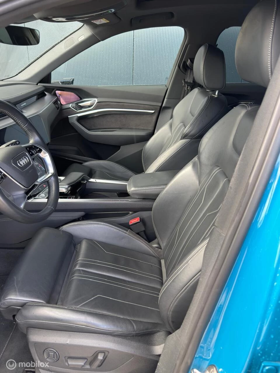 Hoofdafbeelding Audi e-tron