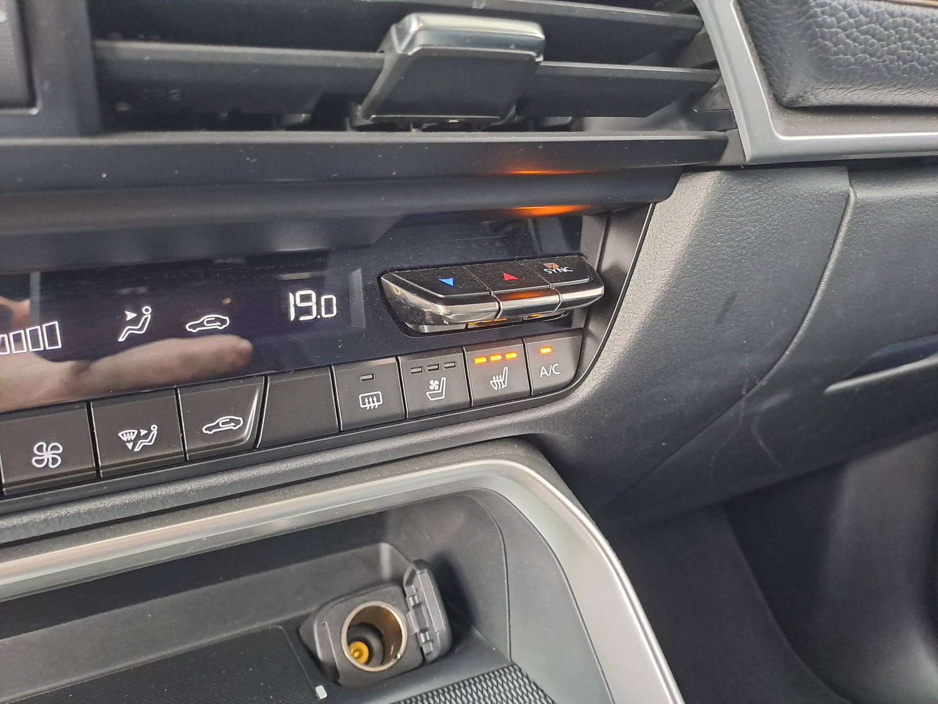 Hoofdafbeelding Mazda CX-60