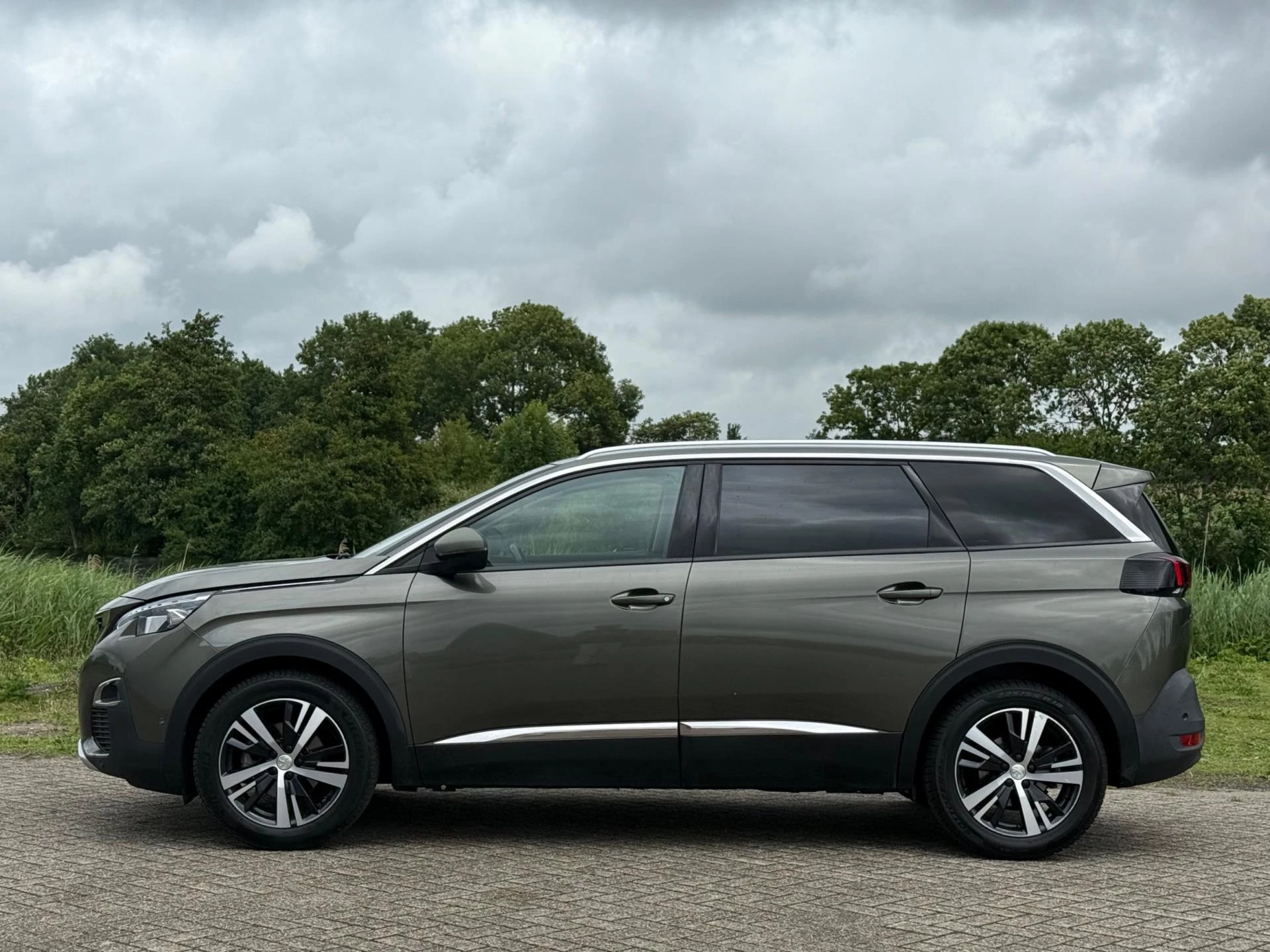Hoofdafbeelding Peugeot 5008