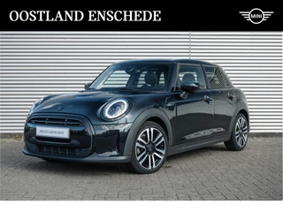 MINI Cooper Hatchback Camden Classic Automaat / Panoramadak / Sportstoelen / Comfort Access / LED / Cruise Control / Airconditioning