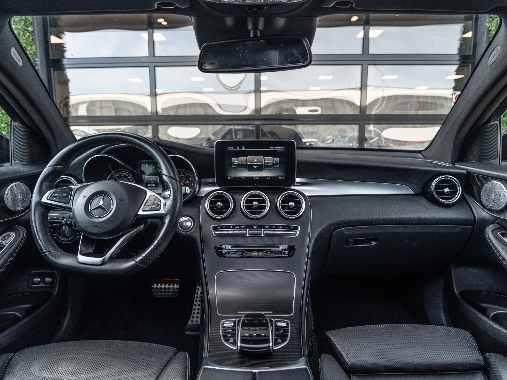 Hoofdafbeelding Mercedes-Benz GLC