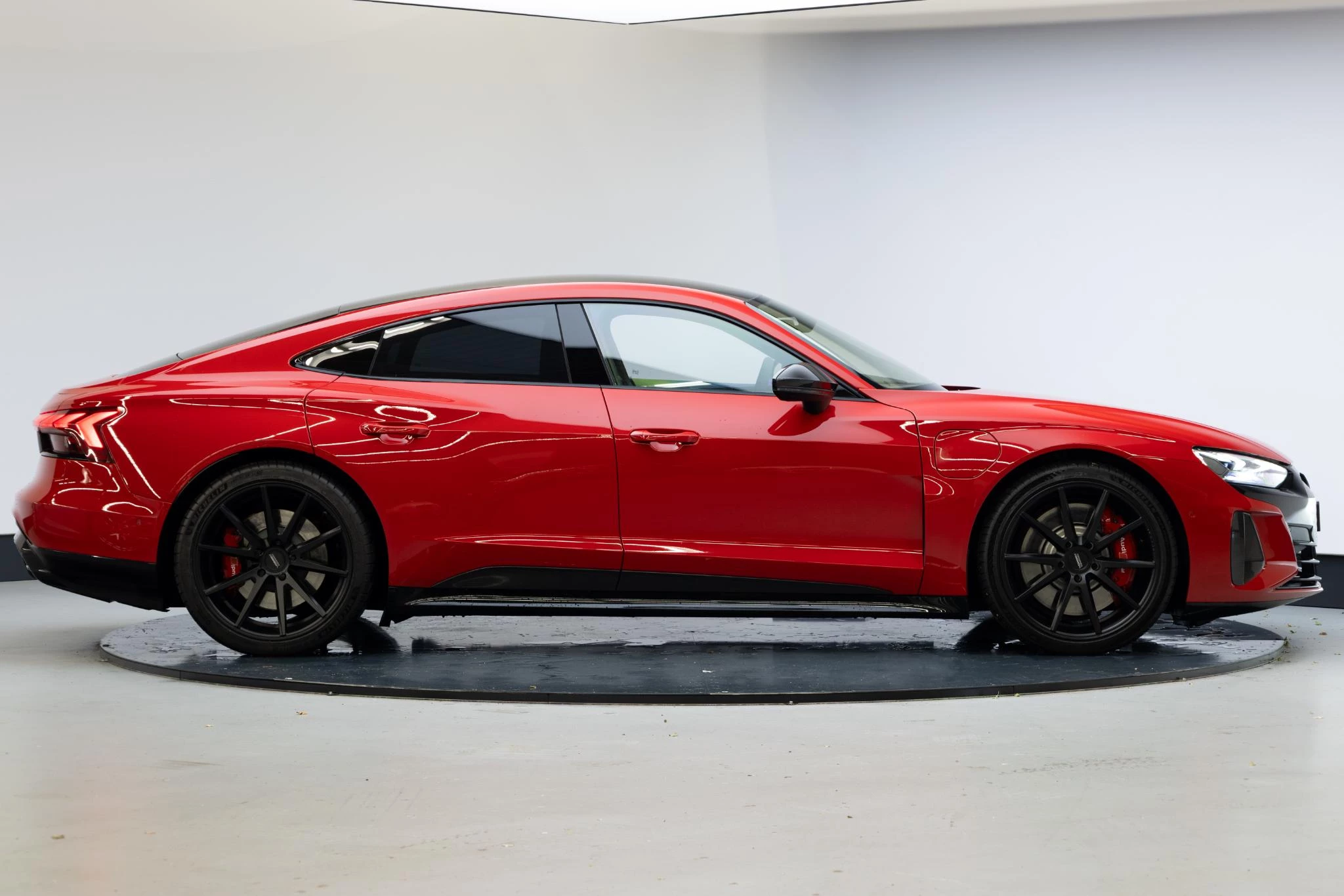 Hoofdafbeelding Audi e-tron GT