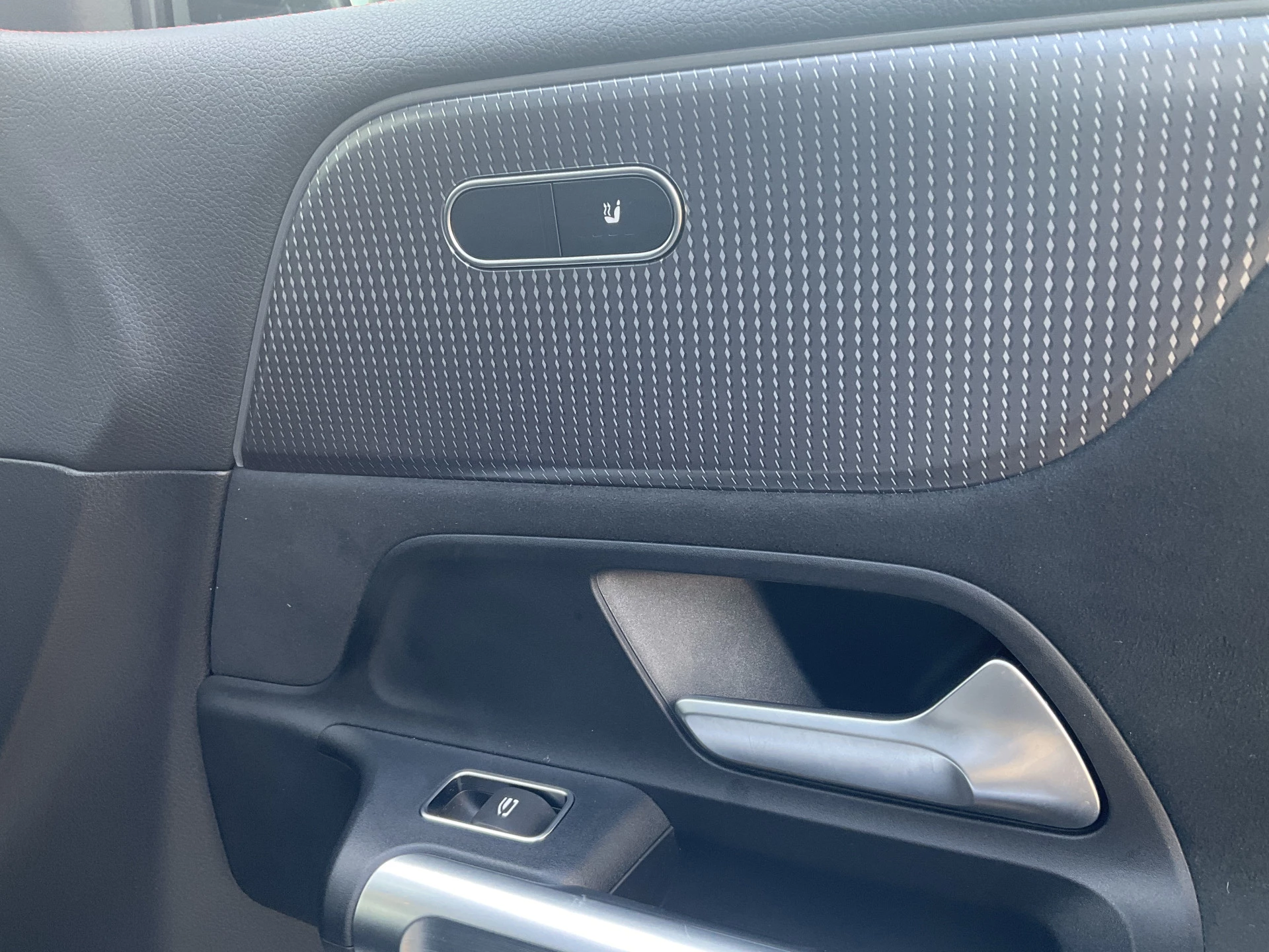 Hoofdafbeelding Mercedes-Benz EQB