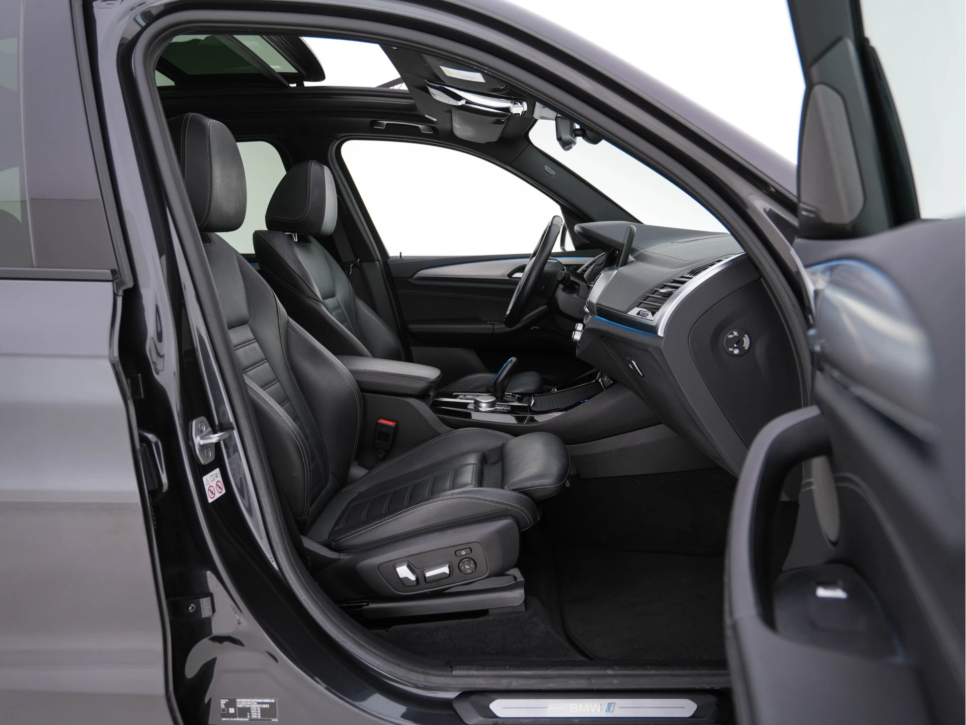 Hoofdafbeelding BMW iX3