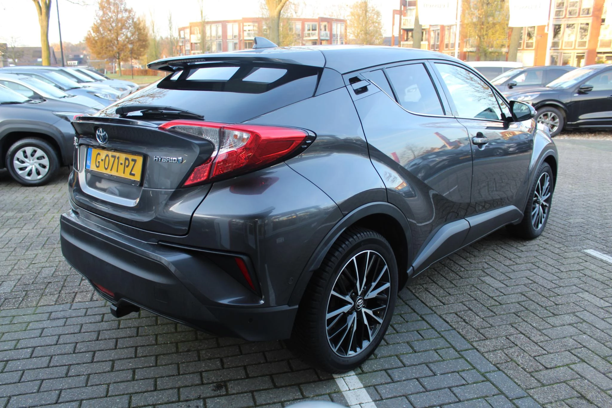 Hoofdafbeelding Toyota C-HR