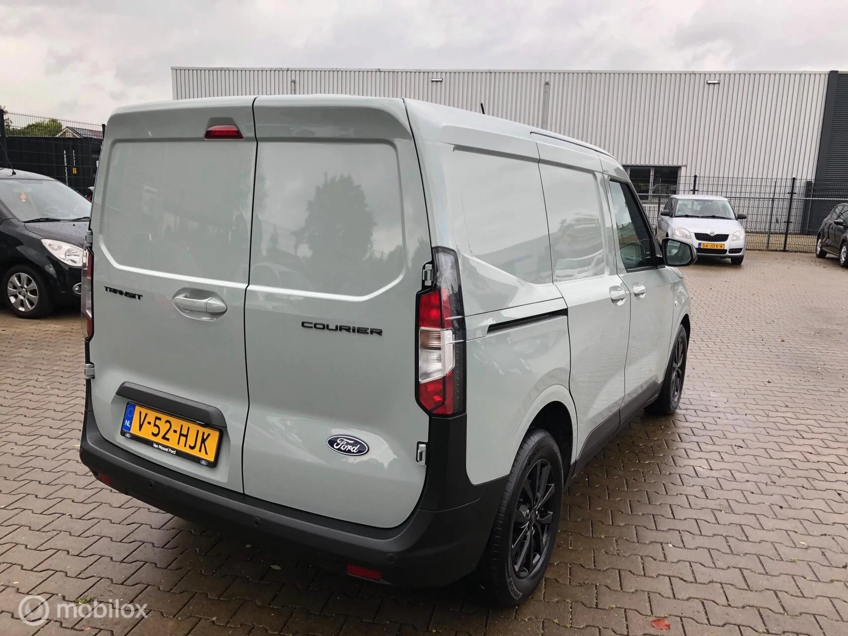 Hoofdafbeelding Ford Transit Courier