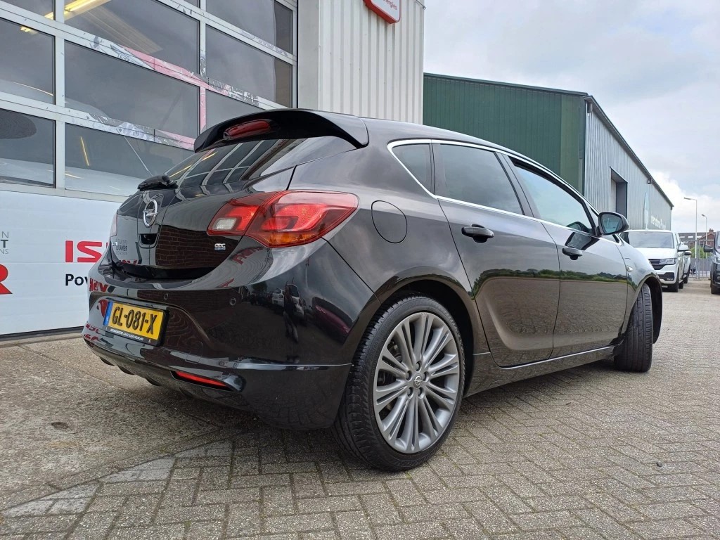 Hoofdafbeelding Opel Astra