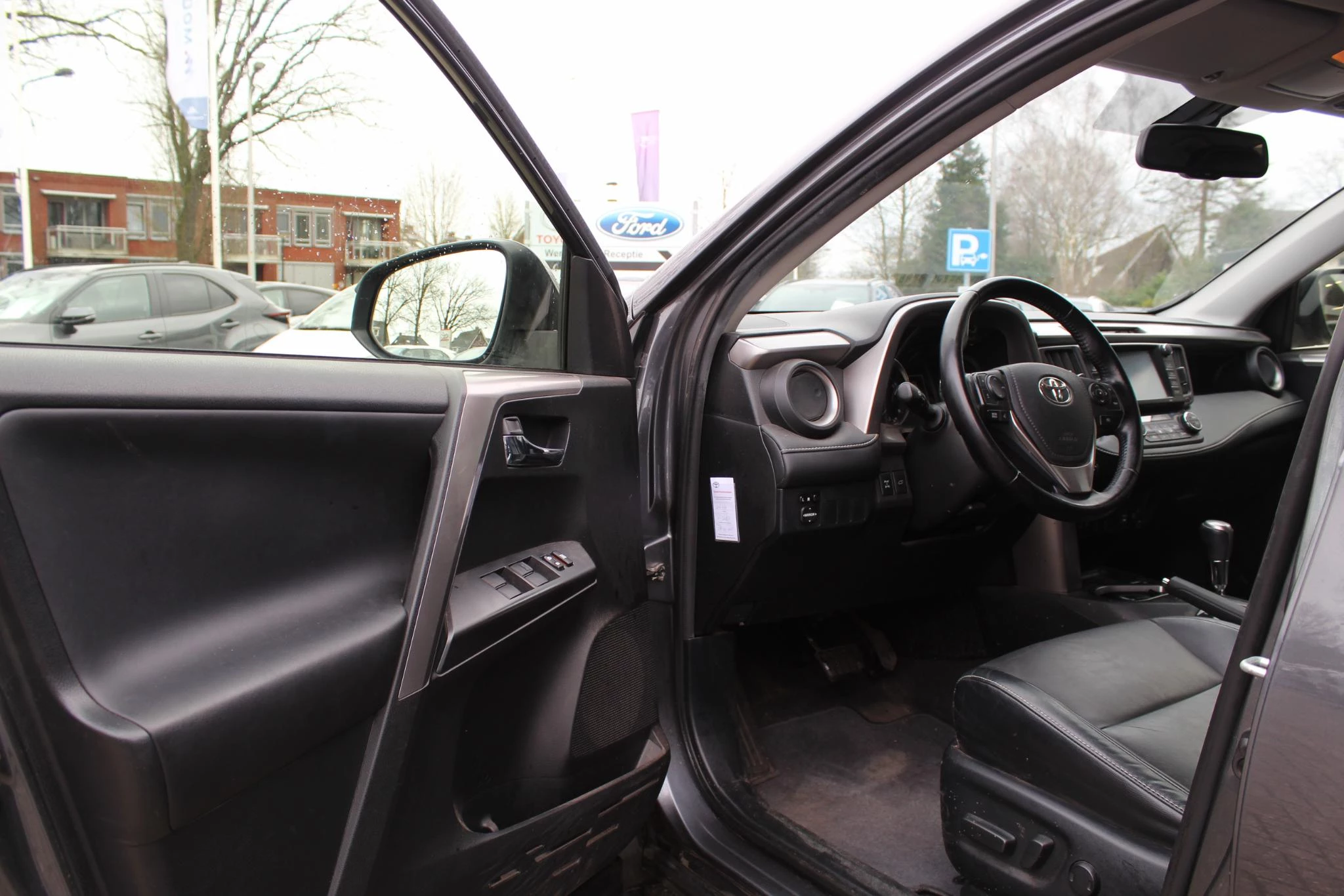 Hoofdafbeelding Toyota RAV4