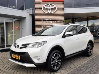 Toyota RAV4 2.0 Executive Business 4WD TREKHAAK PANODAK LEDER PARK-SENSOREN ELEK-ACHTERKLEP KEYLESS BLIND-SPOT AUTOMAAT ALL-SEASON CAMERA CRUISE BLUETOOTH