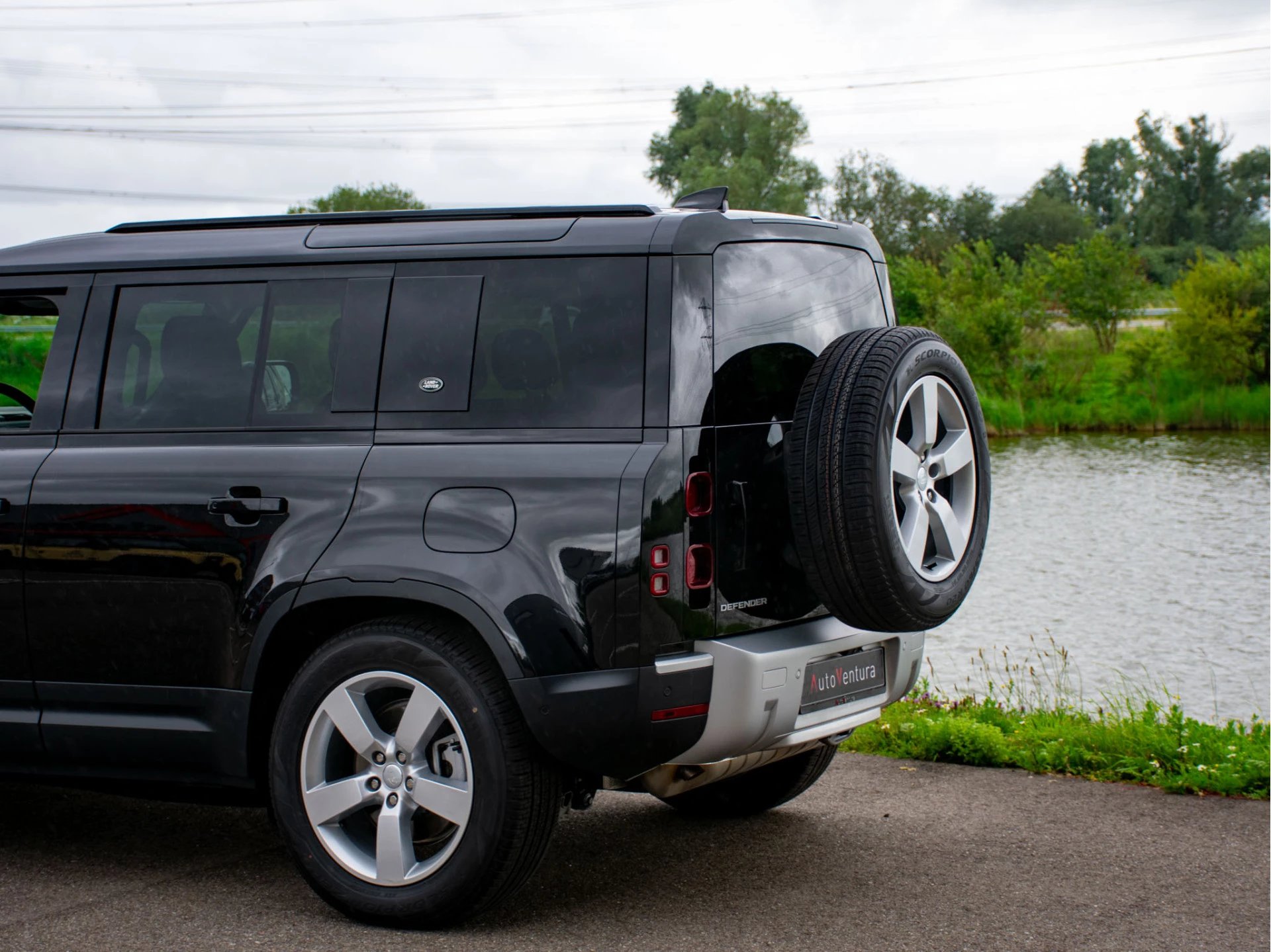 Hoofdafbeelding Land Rover Defender