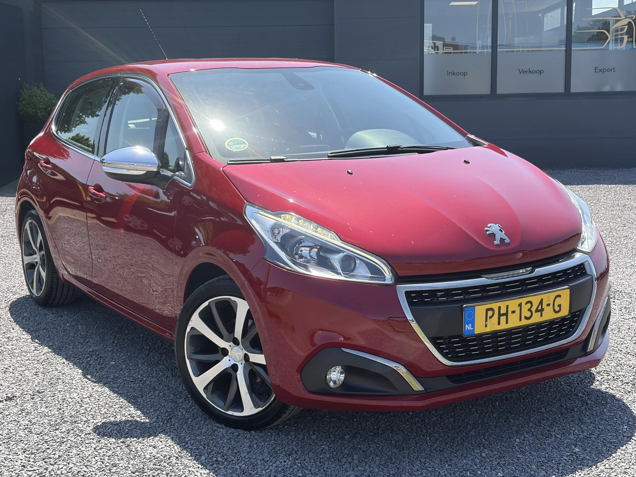 Hoofdafbeelding Peugeot 208