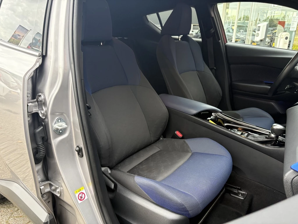 Hoofdafbeelding Toyota C-HR