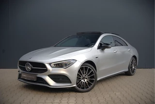 Mercedes-Benz CLA 250 e Premium Plus AMG | Panoramadak | Burmester | Stoelverwarming | Apple Carplay | Keyless | Memory Seats| Cruise Control | Ambiance verlichting | 360 Camera | Parkeersensoren | Standkachel | Dodehoekdetectie