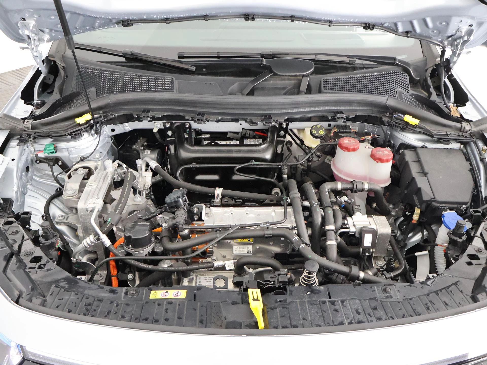 Hoofdafbeelding Mercedes-Benz EQA