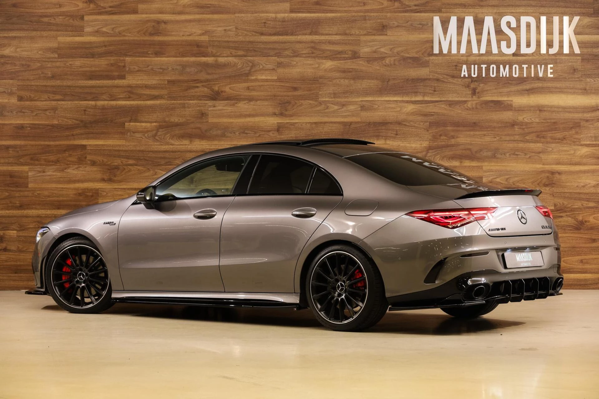 Hoofdafbeelding Mercedes-Benz CLA