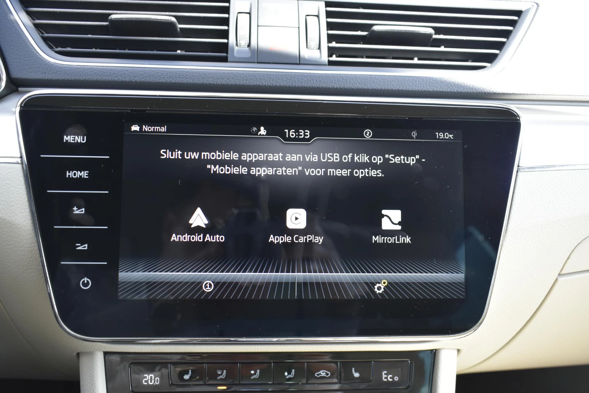 Hoofdafbeelding Škoda Superb