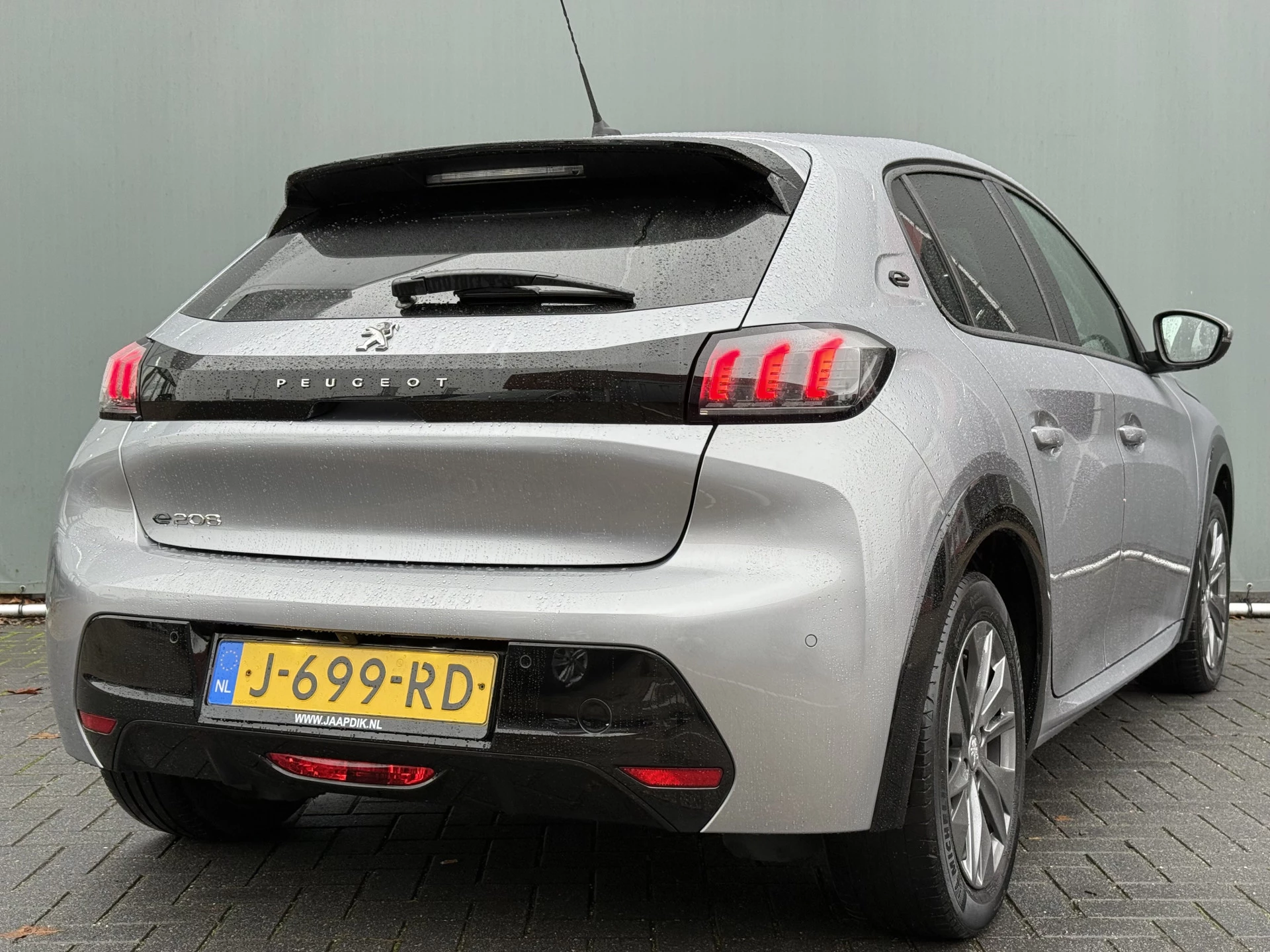 Hoofdafbeelding Peugeot e-208