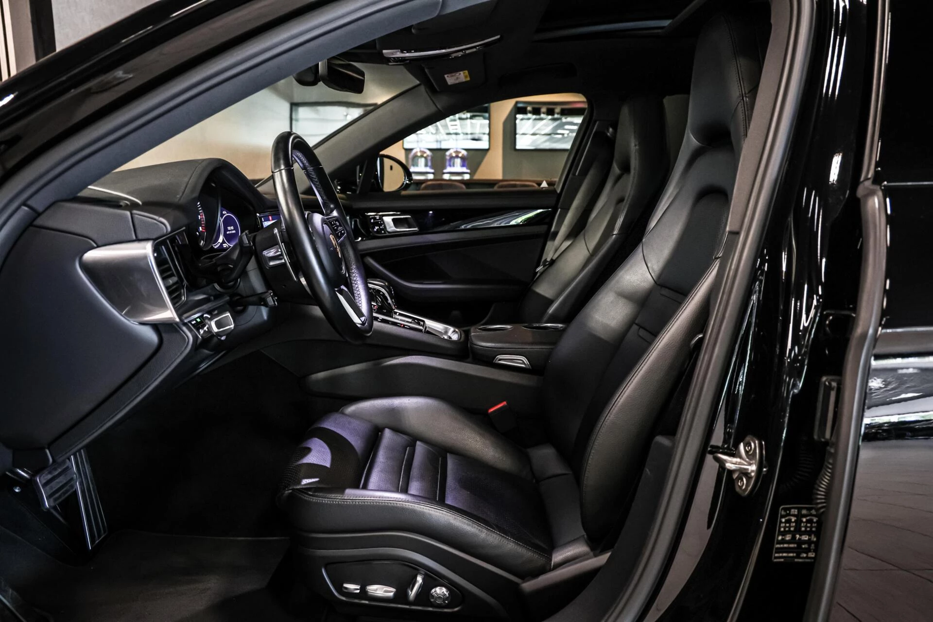 Hoofdafbeelding Porsche Panamera