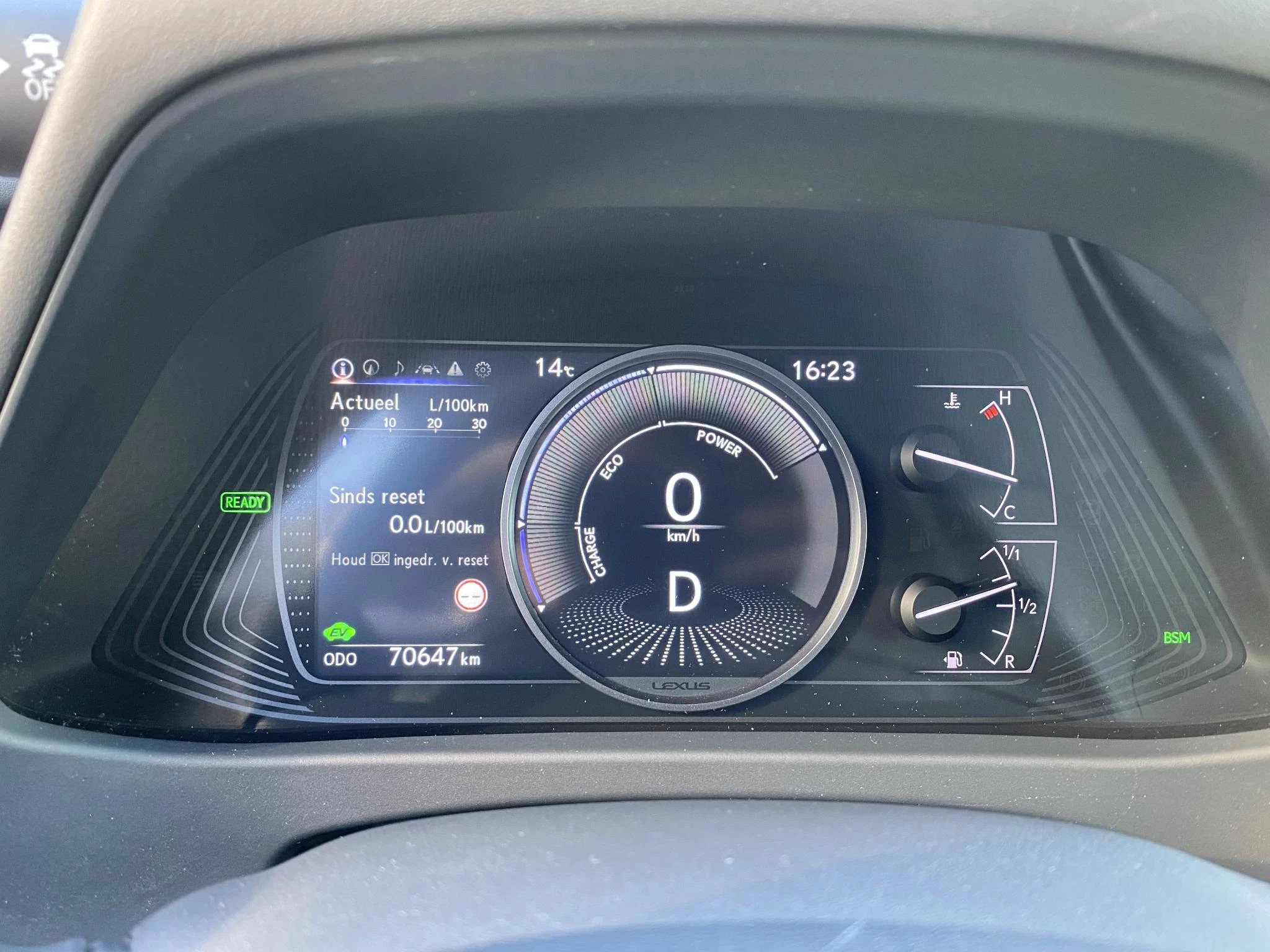 Hoofdafbeelding Lexus UX