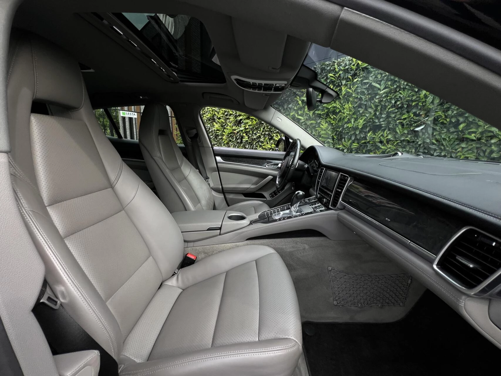 Hoofdafbeelding Porsche Panamera
